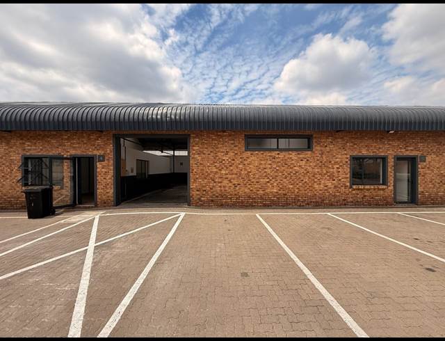 167M² WAREHOUSE TO LET IN BENONI SOUTH