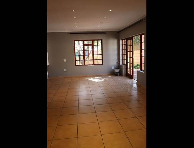 2 bed property to rent in BIRCH ACRES