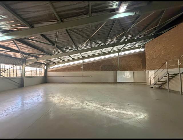391M² WAREHOUSE TO LET IN HALFWAY HOUSE
