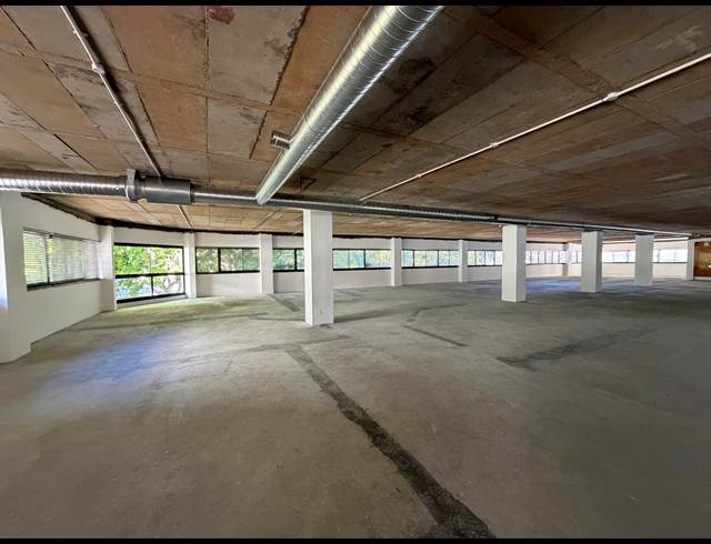 1,960M² BUILDING TO LET IN MOWBRAY