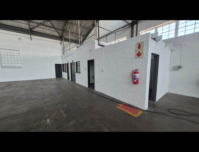 4,280M² WAREHOUSE TO LET IN BOKSBURG EAST