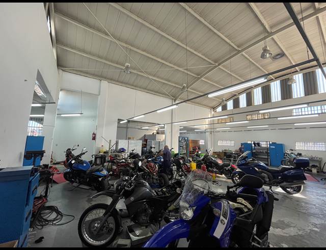 445M² WORKSHOP TO LET IN HUGHES