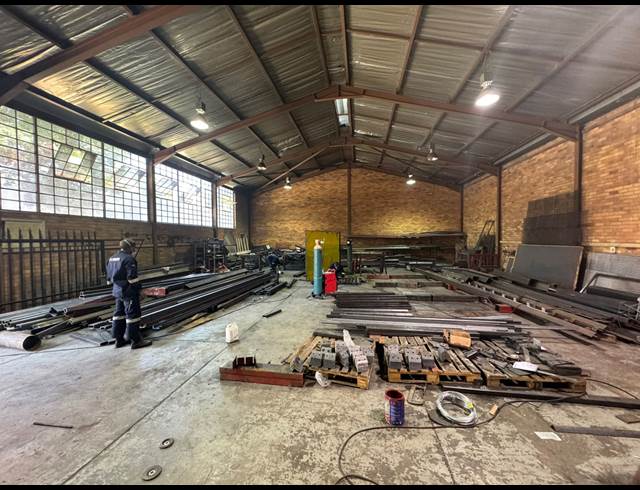 400M² WAREHOUSE TO LET IN BOOYSENS RESERVE