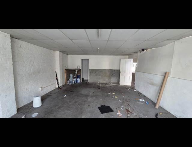1,022M² WAREHOUSE TO LET IN PAARL CENTRAL