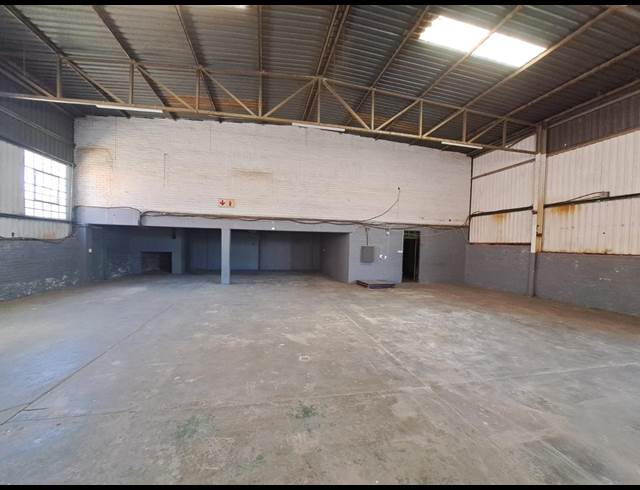 620M² WAREHOUSE TO LET IN WEST TURFFONTEIN