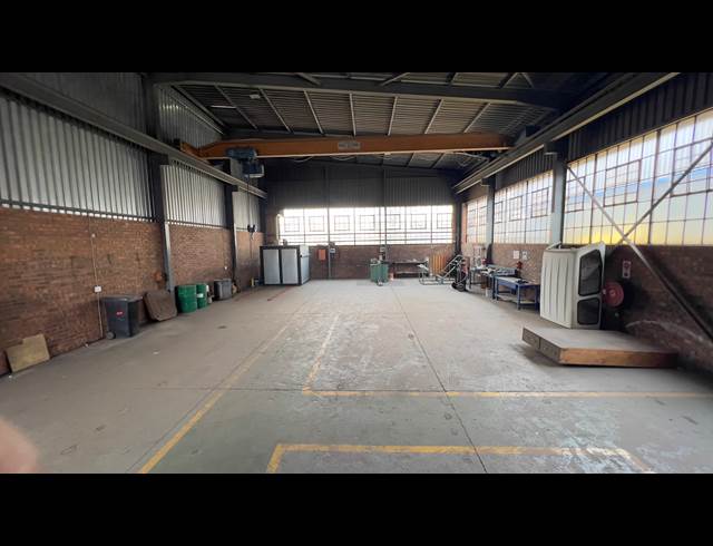 440M² WAREHOUSE TO LET IN GERMISTON CENTRAL