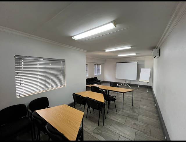 940M² WAREHOUSE TO LET IN DALPARK