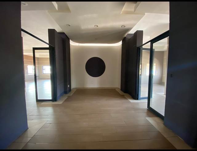 550M² OFFICE TO LET IN WITBANK CENTRAL