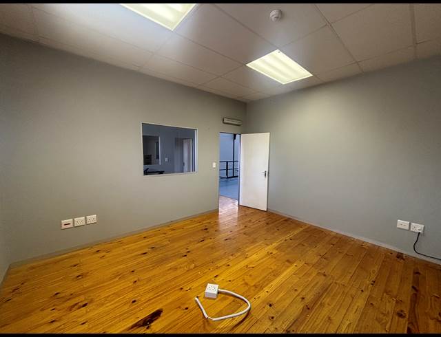 874M² CO-WORKING SPACE TO LET IN FIRGROVE