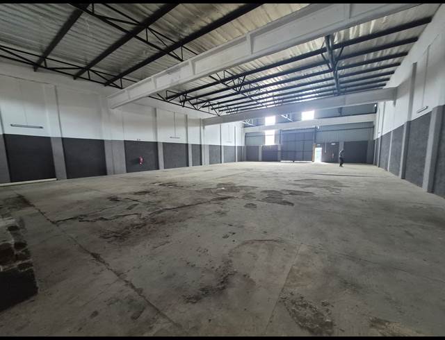 505M² WAREHOUSE TO LET IN DENVER