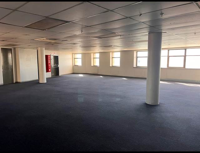 1,200M² OFFICE TO LET IN GERMISTON CENTRAL
