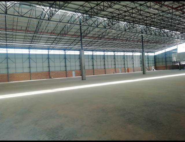 4,679M² WAREHOUSE TO LET IN POMONA