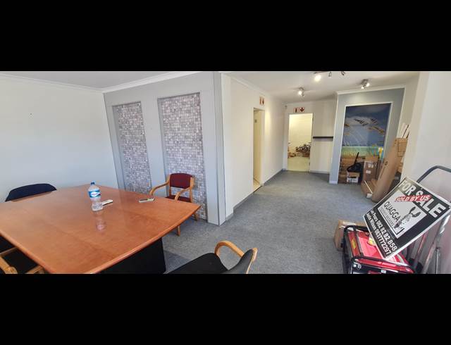 210M² FACTORY TO LET IN DIEP RIVER