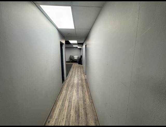 476M² OFFICE TO LET IN WYNBERG