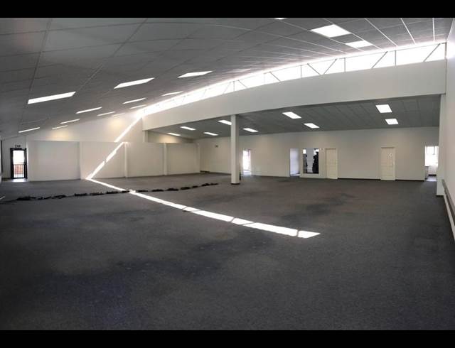 1,512M² OFFICE TO LET IN LASER PARK