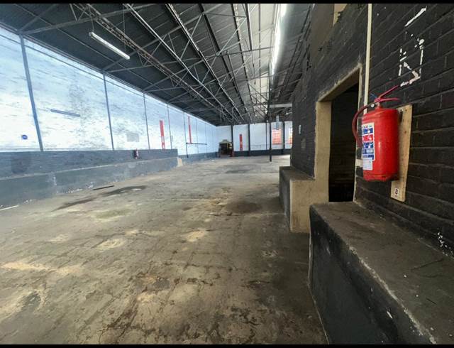 1,875M² WAREHOUSE TO LET IN ELANDSFONTEIN