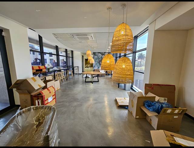 877M² OFFICE TO LET IN CENTURY CITY
