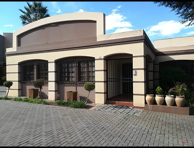 OFFICE PROPERTY TO RENT IN DORINGKLOOF