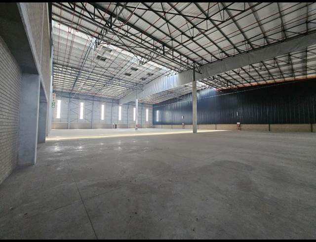 3,939M² WAREHOUSE TO LET IN SAMRAND BUSINESS PARK