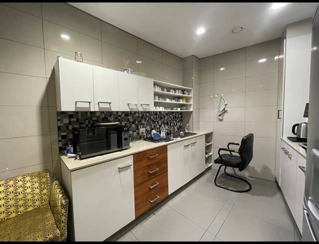 982M² OFFICE TO LET IN SANDTON CENTRAL