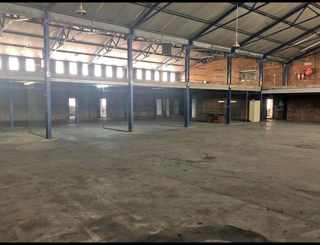 2,800M² WORKSHOP TO LET IN SEBENZA