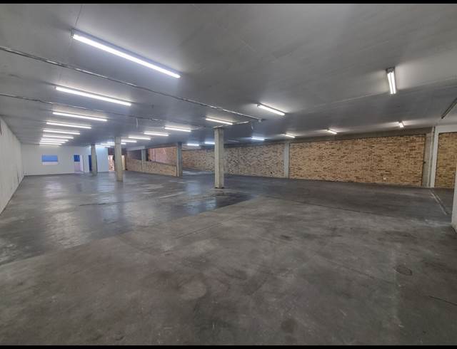 512M² WAREHOUSE TO LET IN ORMONDE