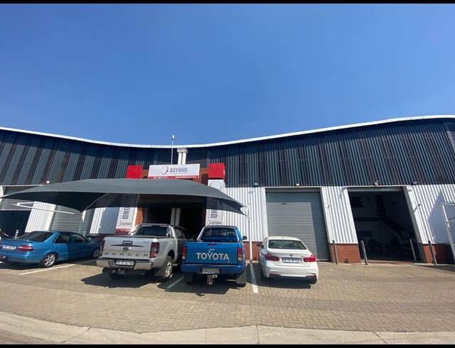 246M² WAREHOUSE TO LET IN MEADOWDALE