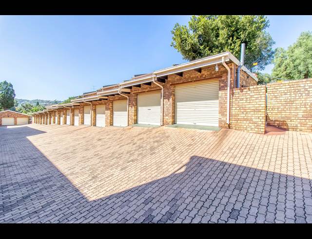 2 BEDROOM APARTMENT RENTED IN FAIRLAND