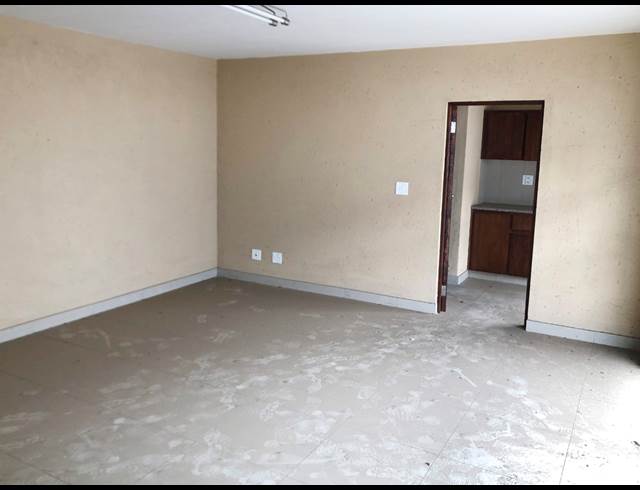 399M² OFFICE TO LET IN POMONA AH