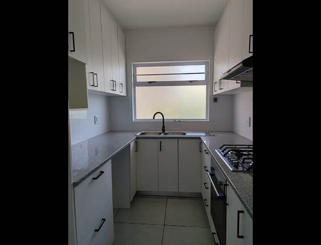 2 bed property to rent in PLUMSTEAD