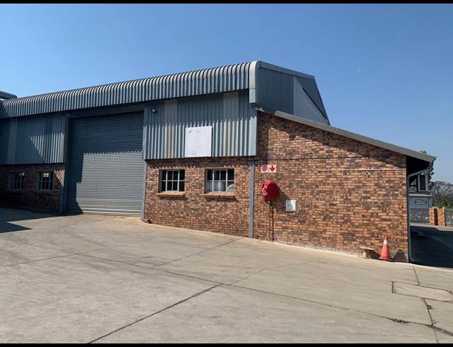 711M² WAREHOUSE TO LET IN ROCKY DRIFT