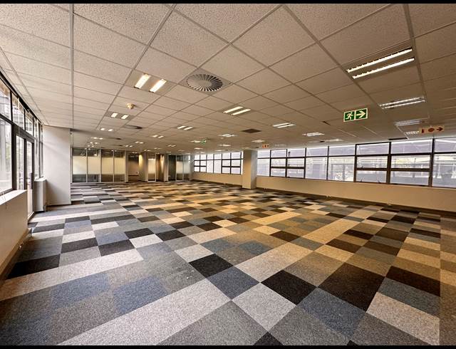 699M² OFFICE TO LET IN ROSEBANK