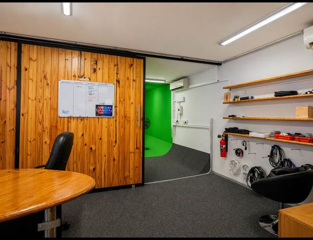 248M² OFFICE TO LET IN BRAAMFONTEIN WERF
