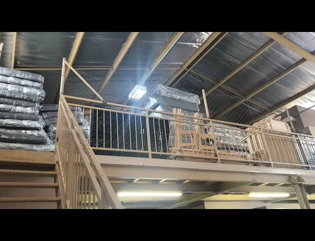225M² WAREHOUSE TO LET IN UNION