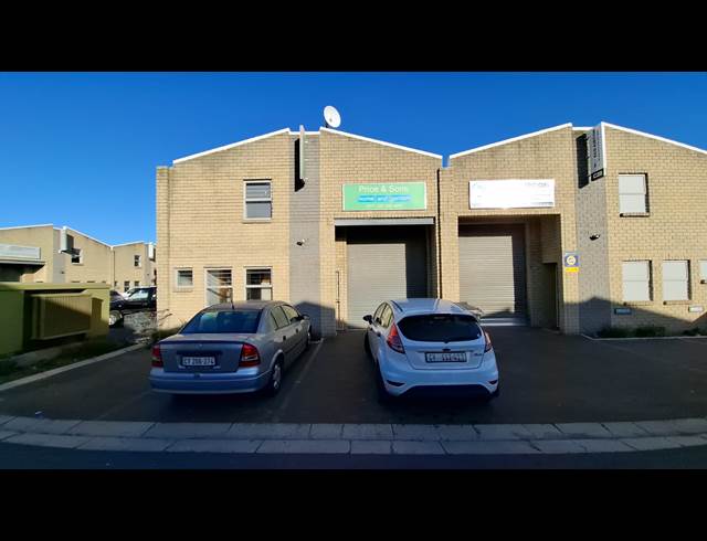156M² FACTORY RENTED IN BRACKENFELL CENTRAL