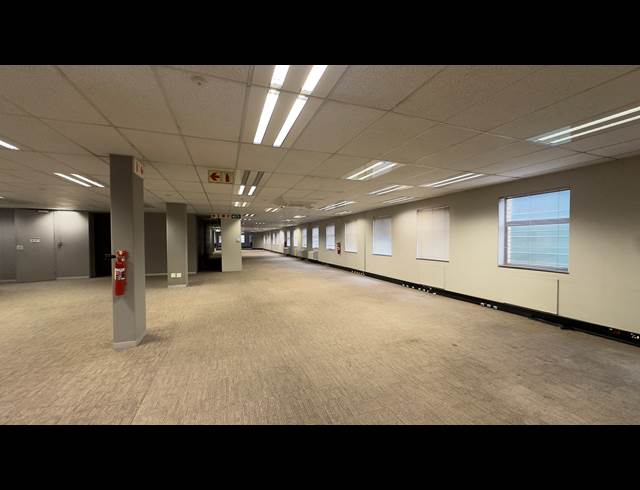 2,000M² OFFICE TO LET IN MEADOWDALE