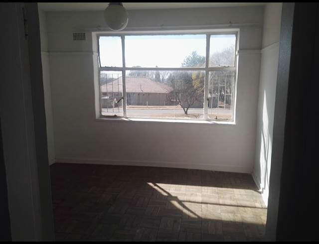 1 bed property to rent in LUIPAARDSVLEI 246 IQ
