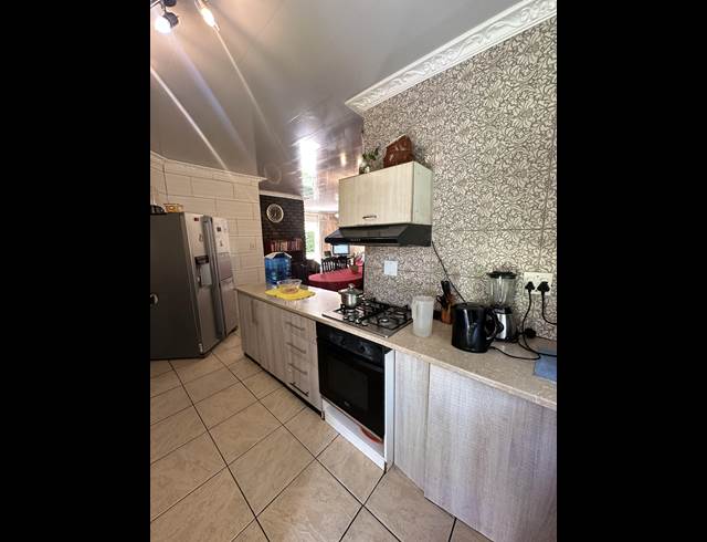 2 BEDROOM HOUSE TO LET IN BIRCHLEIGH NORTH