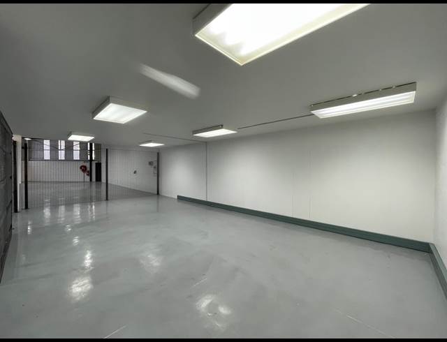 613M² WAREHOUSE TO LET IN HALFWAY HOUSE