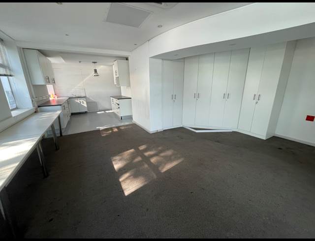 2,402M² BUILDING TO LET IN CAPE TOWN CITY CENTRE