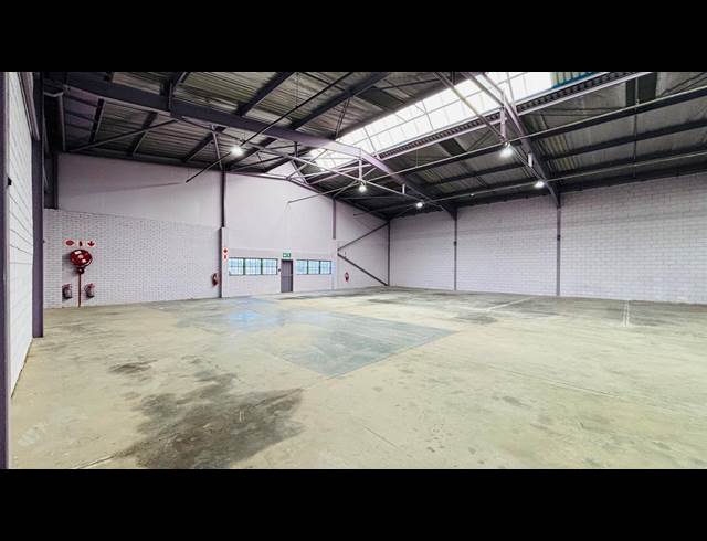 1,053M² WAREHOUSE TO LET IN ROBERTVILLE