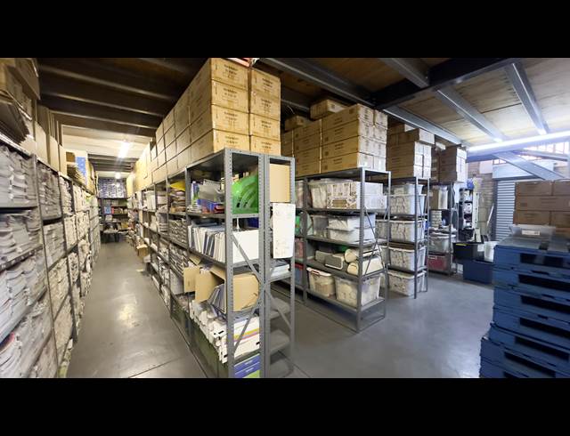 500M² WAREHOUSE TO LET IN MEADOWDALE