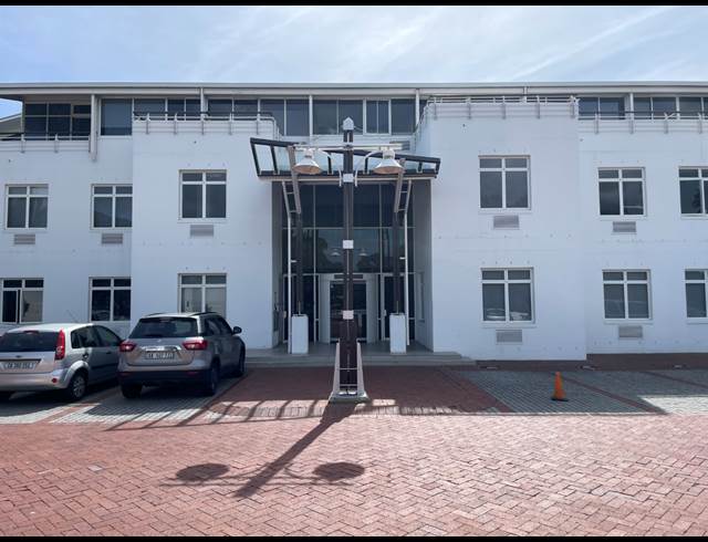 977M² OFFICE TO LET IN WATERFRONT