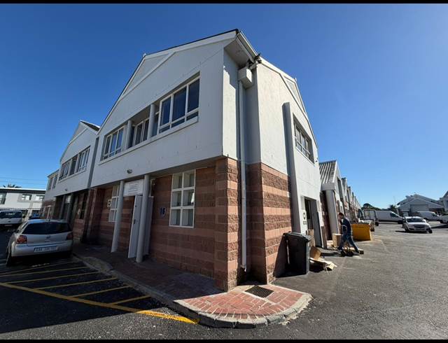 200M² WAREHOUSE TO LET IN OTTERY