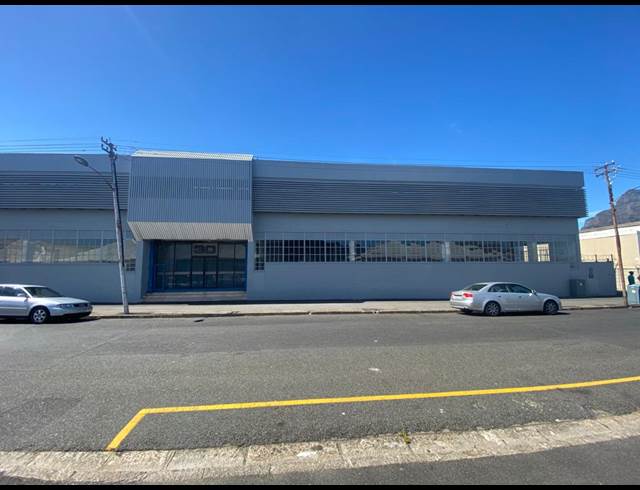 4,303M² WAREHOUSE RENTED IN MAITLAND