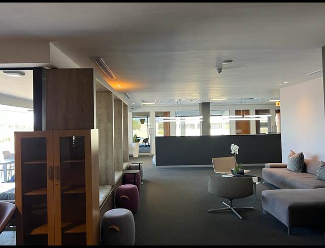 3,480.50M² OFFICE TO LET IN MOWBRAY