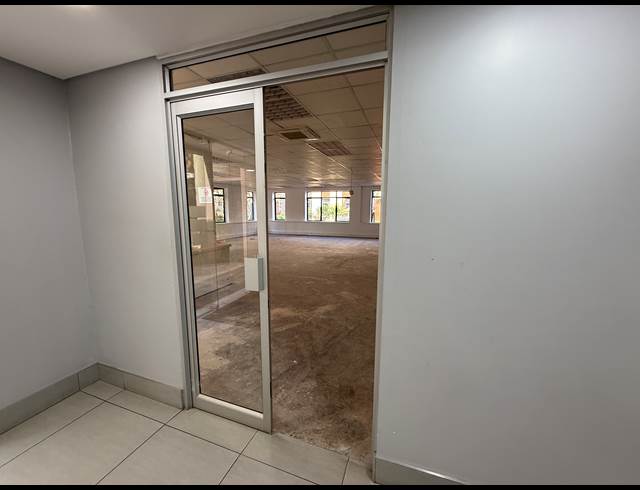 141M² OFFICE TO LET IN ROSEBANK
