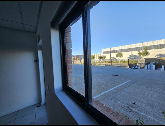 420M² WAREHOUSE TO LET IN RIVERGATE