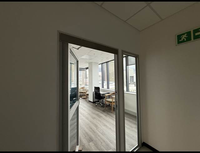 36M² OFFICE TO LET IN CAPE TOWN CITY CENTRE