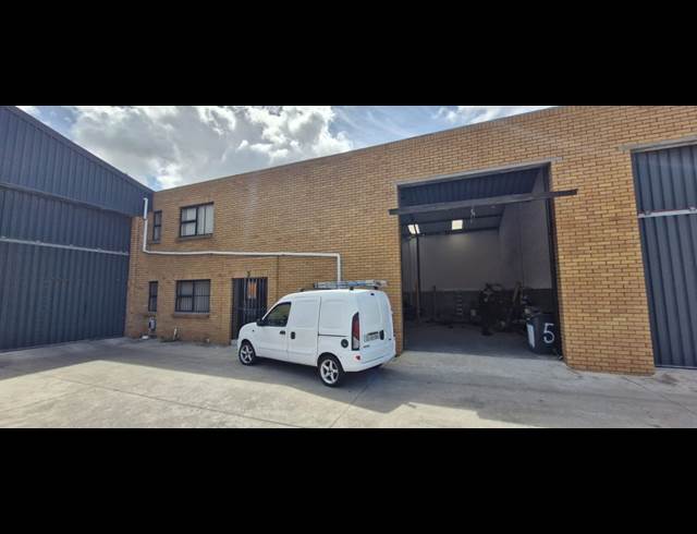 216M² WAREHOUSE TO LET IN KILLARNEY GARDENS